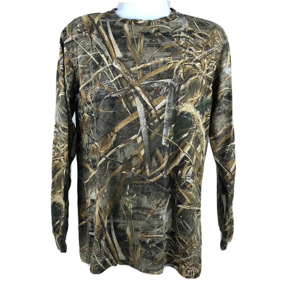 Magellan Hunt Gear Men's T-Shirt Size Medium Deer Hunt Realtree Max-5 Camouflage